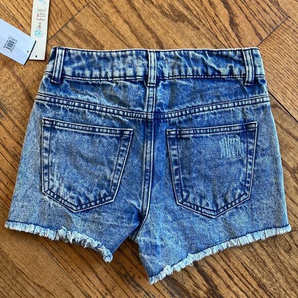 Love Fire Distressed Embellished Raw Hem Shorts Size 00 New With Tags - Picture 4 of 11
